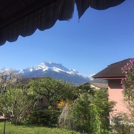 Bnb Parisod Aigle Buitenkant foto