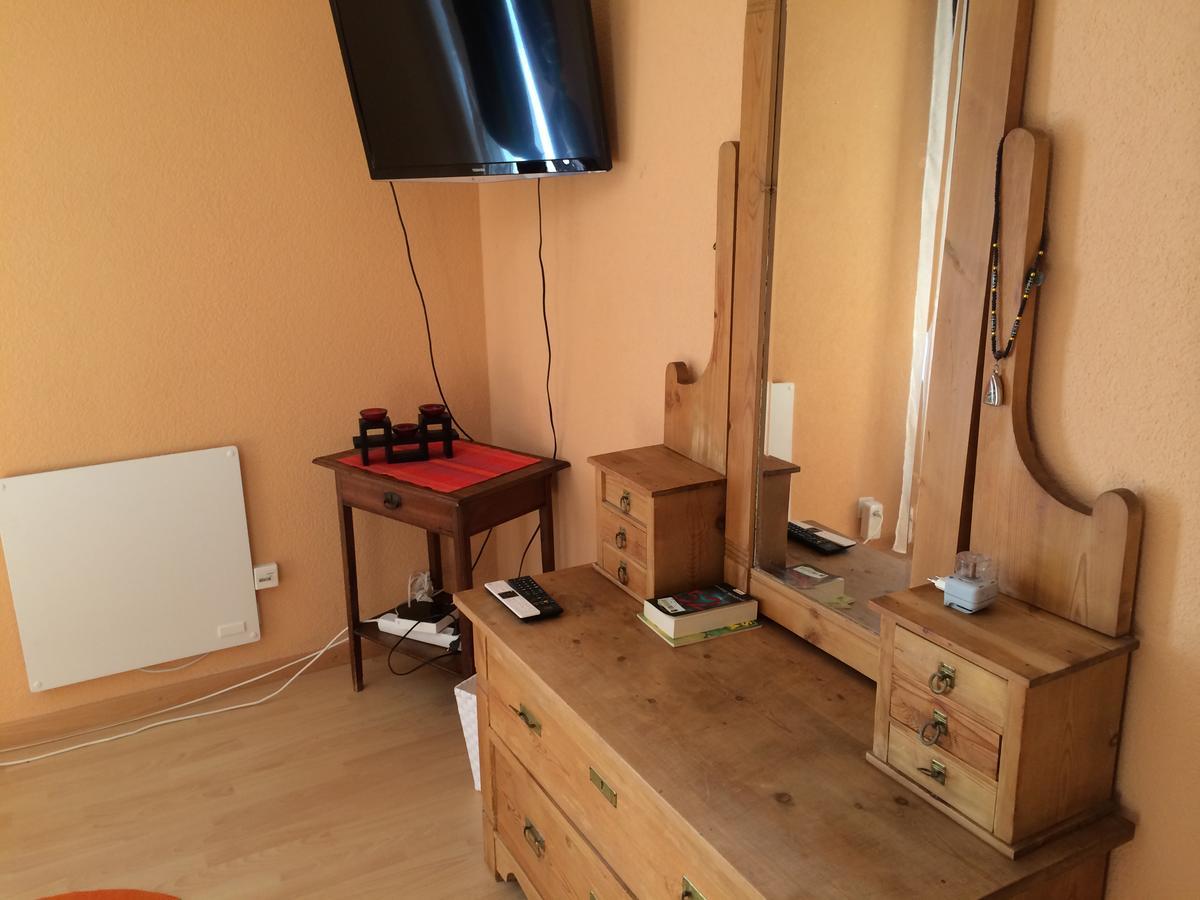 Bnb Parisod Aigle Buitenkant foto
