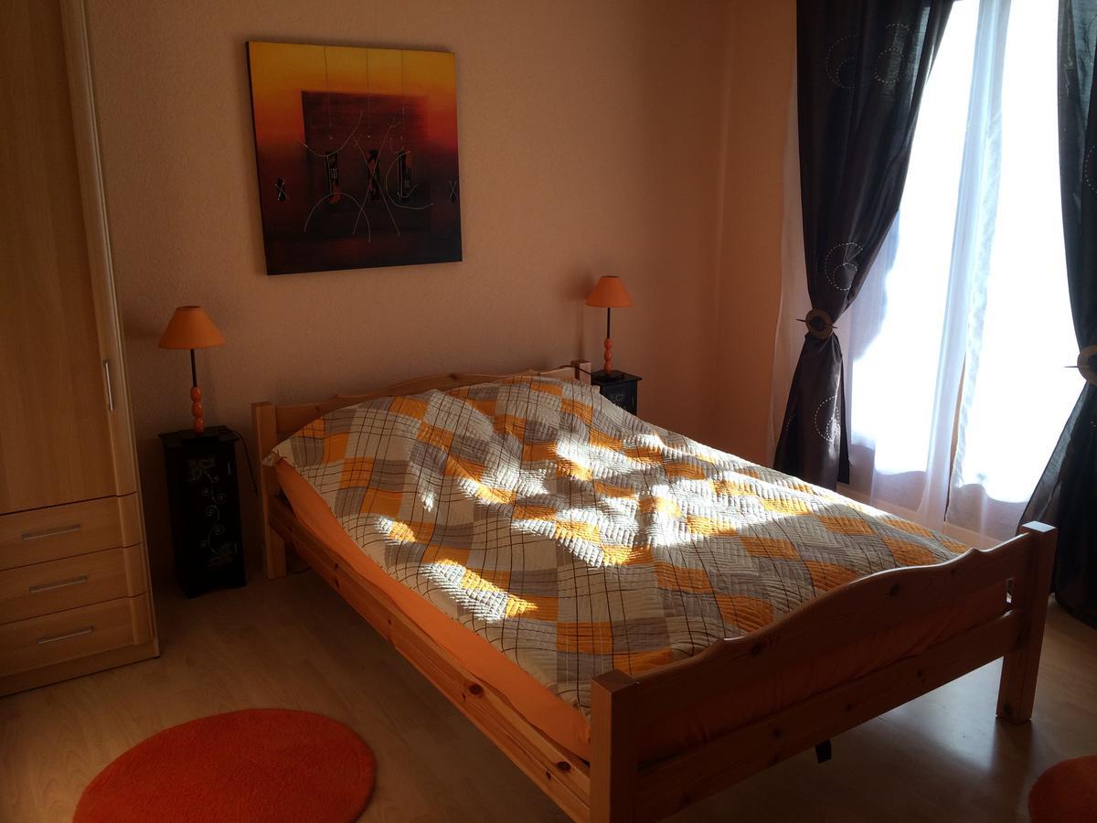 Bnb Parisod Aigle Buitenkant foto