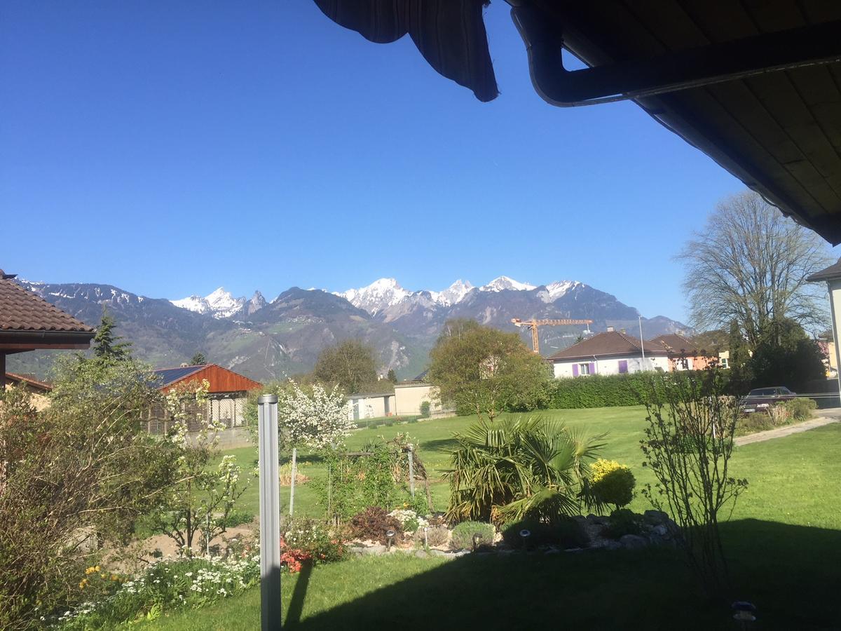 Bnb Parisod Aigle Buitenkant foto